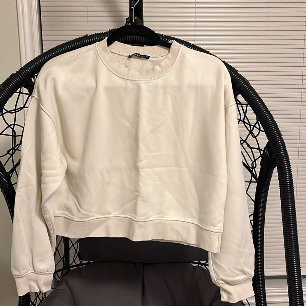 Zara sweatshirt